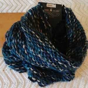🙈Blue knit infinity scarf *NEW*